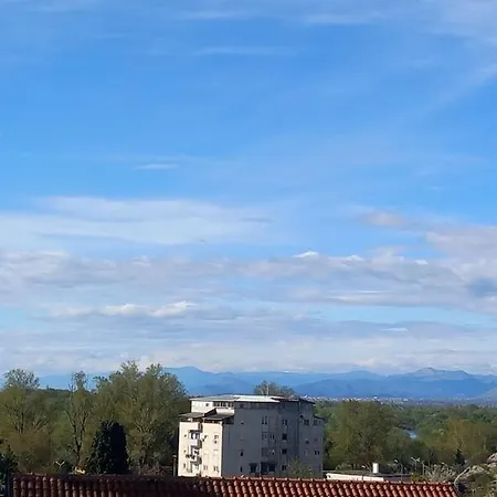 Holiday home Tiny At The Castle Shkoder